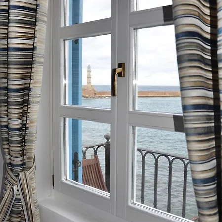 Amphora Hotel 3*